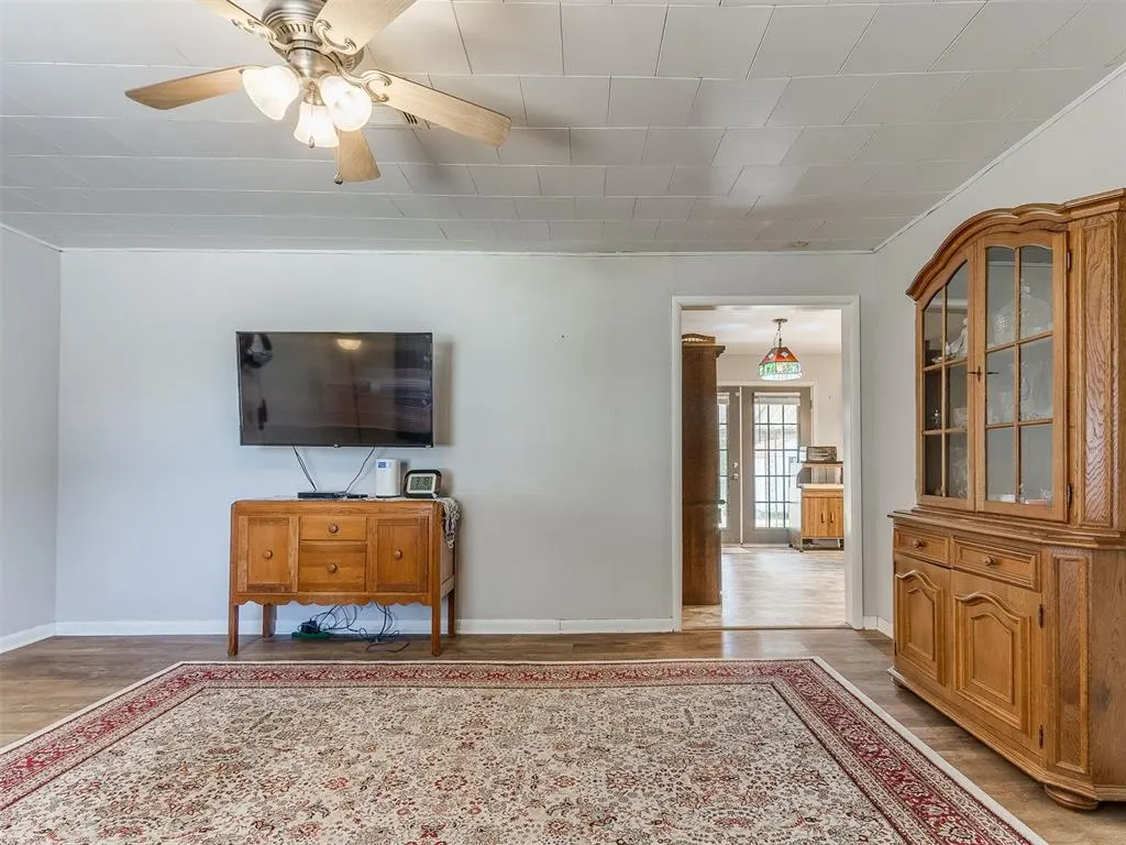 Photo 9 — 702 E Washington Street, Tecumseh, OK 74873