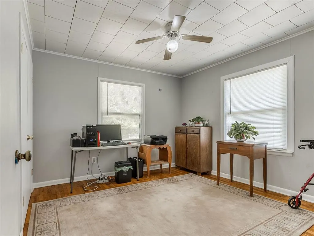 Photo 21 — 702 E Washington Street, Tecumseh, OK 74873