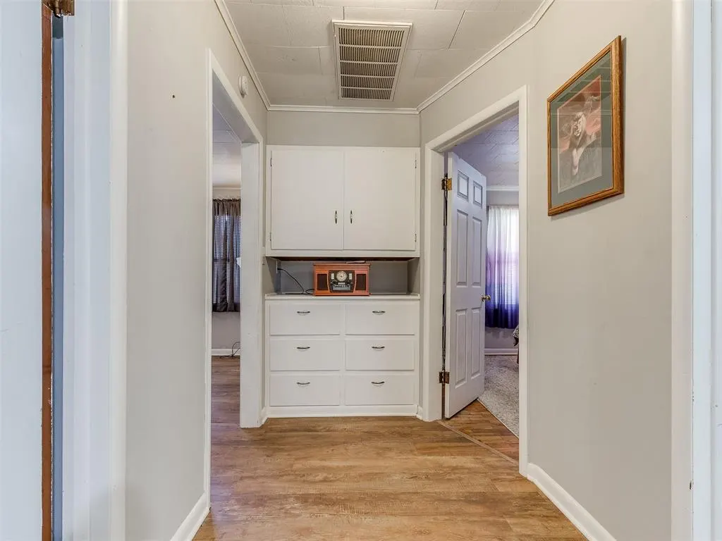 Photo 29 — 702 E Washington Street, Tecumseh, OK 74873