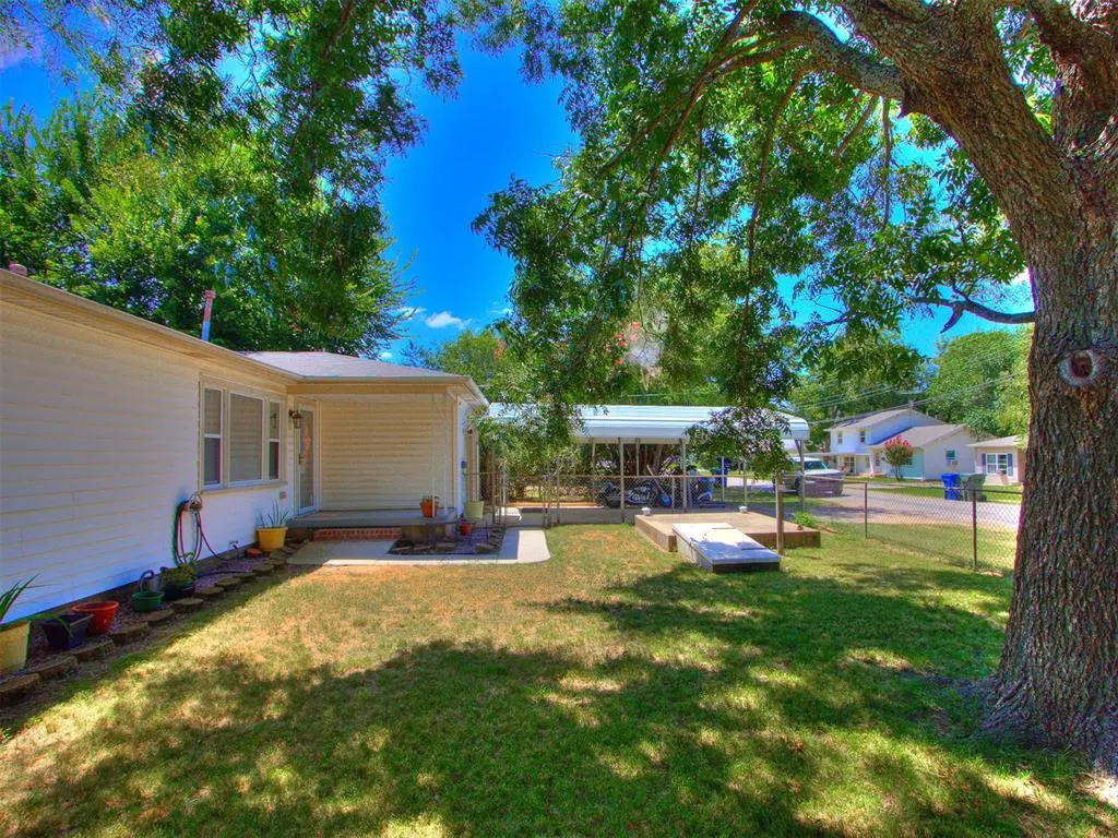Photo 35 — 702 E Washington Street, Tecumseh, OK 74873