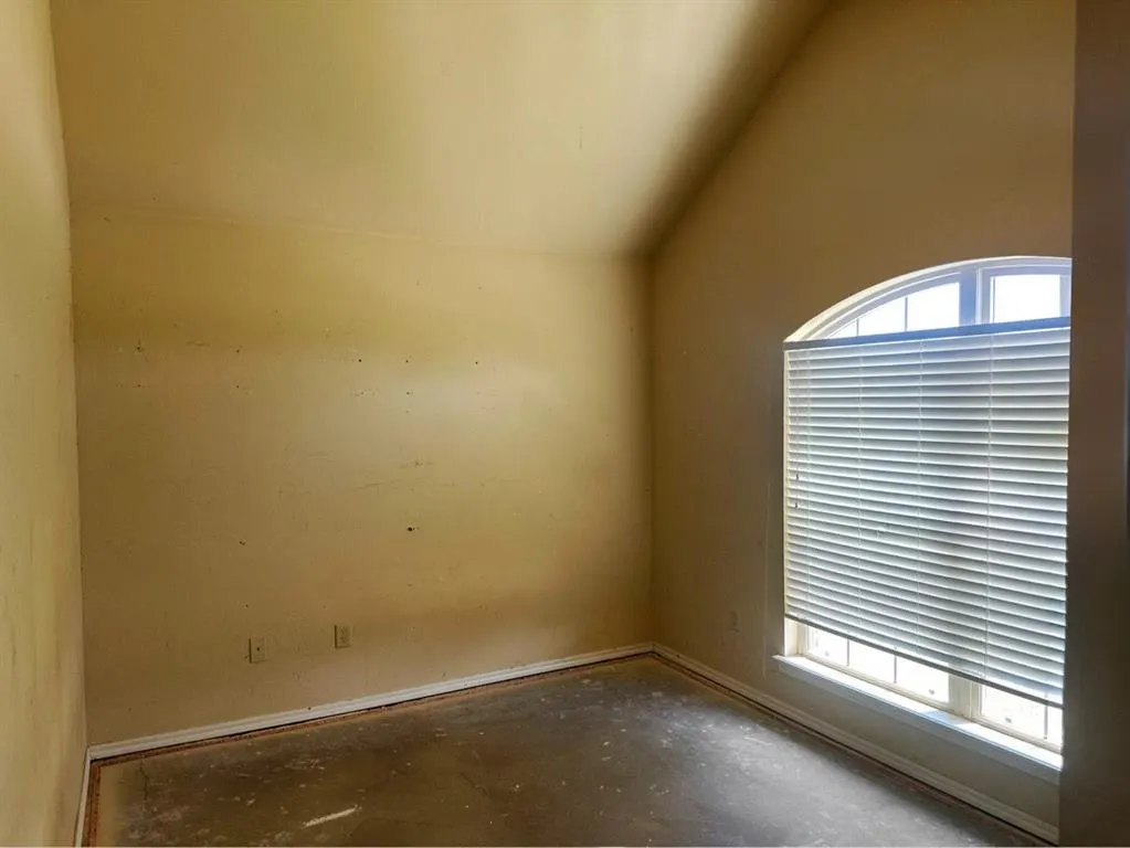 Photo 14 — 633 N Nebraska Avenue, Oklahoma City, OK 73117