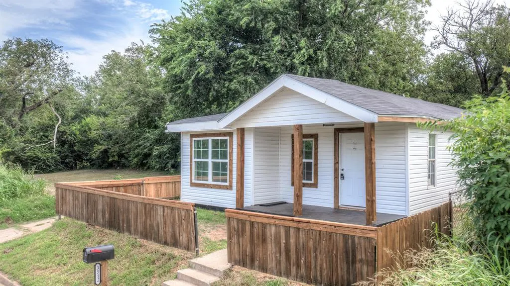 Photo 3 — 3512 N Rhode Island Avenue, Oklahoma City, OK 73111