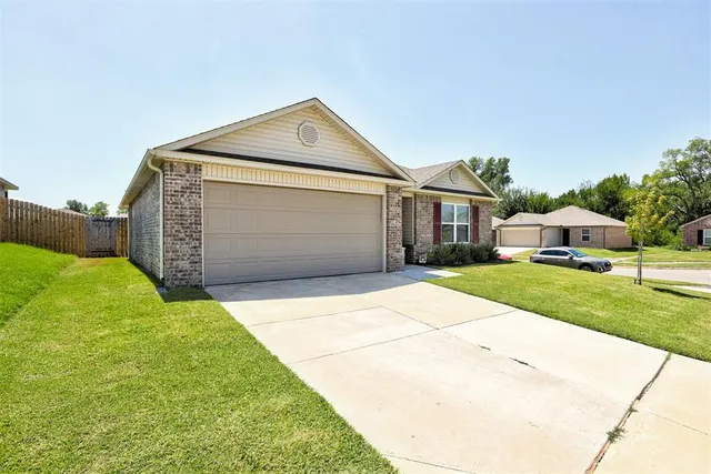 Photo 3 — 9436 SW 37th Street, Oklahoma City, OK 73179