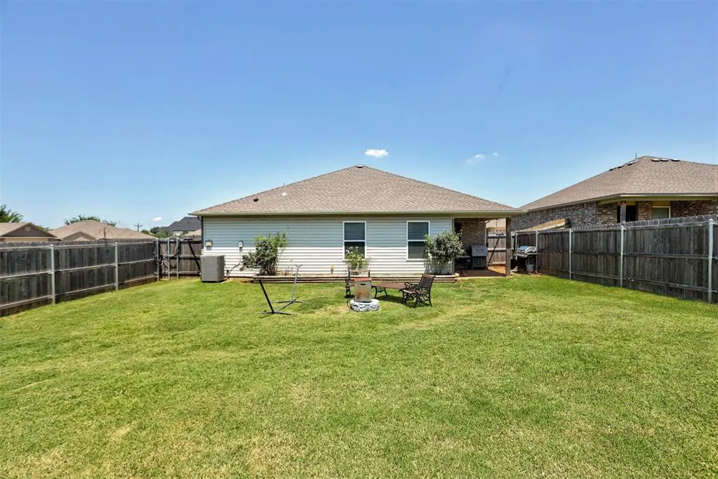 Photo 33 — 9436 SW 37th Street, Oklahoma City, OK 73179