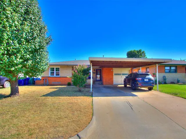 Photo 2 — 2836 SW 53rd Street, Oklahoma City, OK 73119