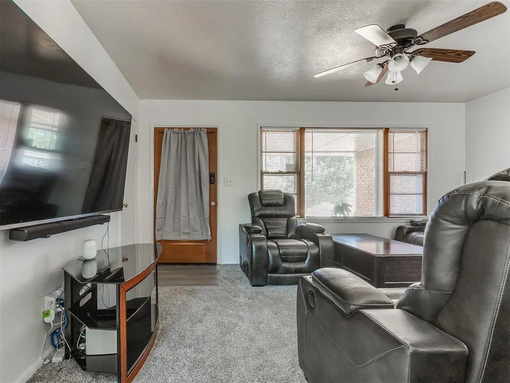 Photo 7 — 2836 SW 53rd Street, Oklahoma City, OK 73119