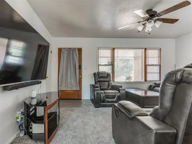 Photo 7 — 2836 SW 53rd Street, Oklahoma City, OK 73119