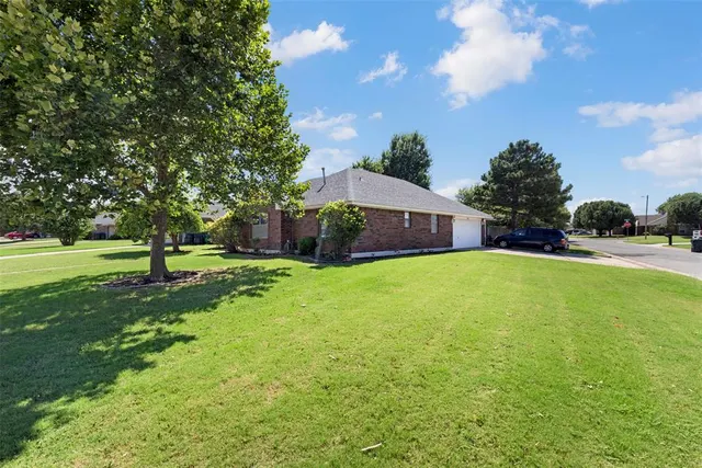 Photo 7 — 9221 N Kimberly Road, Oklahoma City, OK 73132