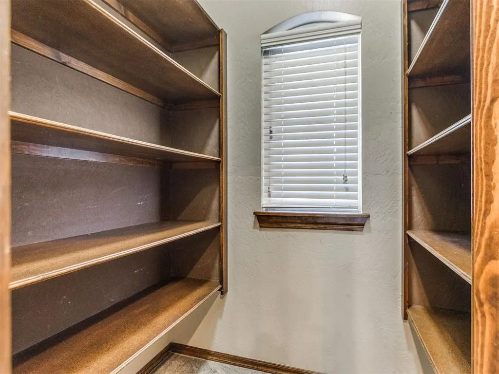 Photo 10 — 11917 Dornick Circle, Oklahoma City, OK 73162