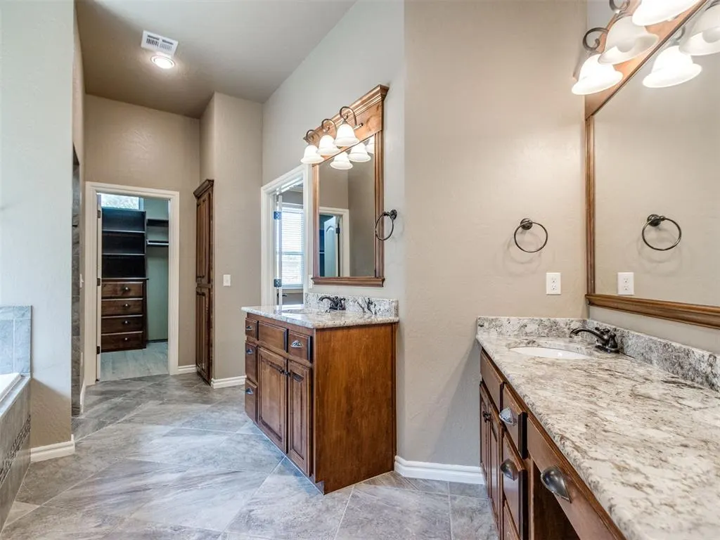 Photo 23 — 11917 Dornick Circle, Oklahoma City, OK 73162