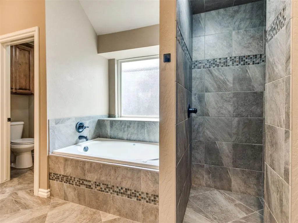 Photo 25 — 11917 Dornick Circle, Oklahoma City, OK 73162