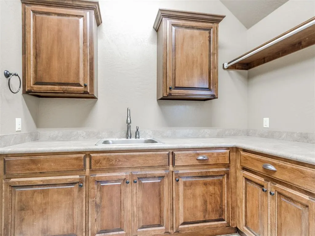 Photo 27 — 11917 Dornick Circle, Oklahoma City, OK 73162