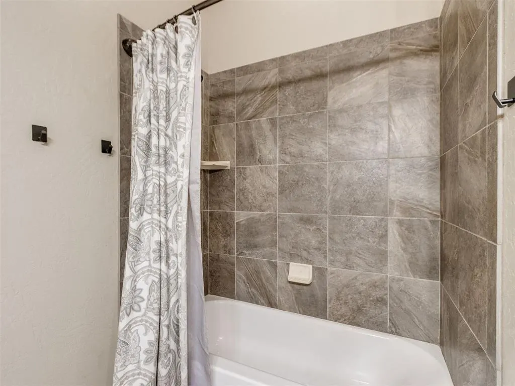 Photo 33 — 11917 Dornick Circle, Oklahoma City, OK 73162