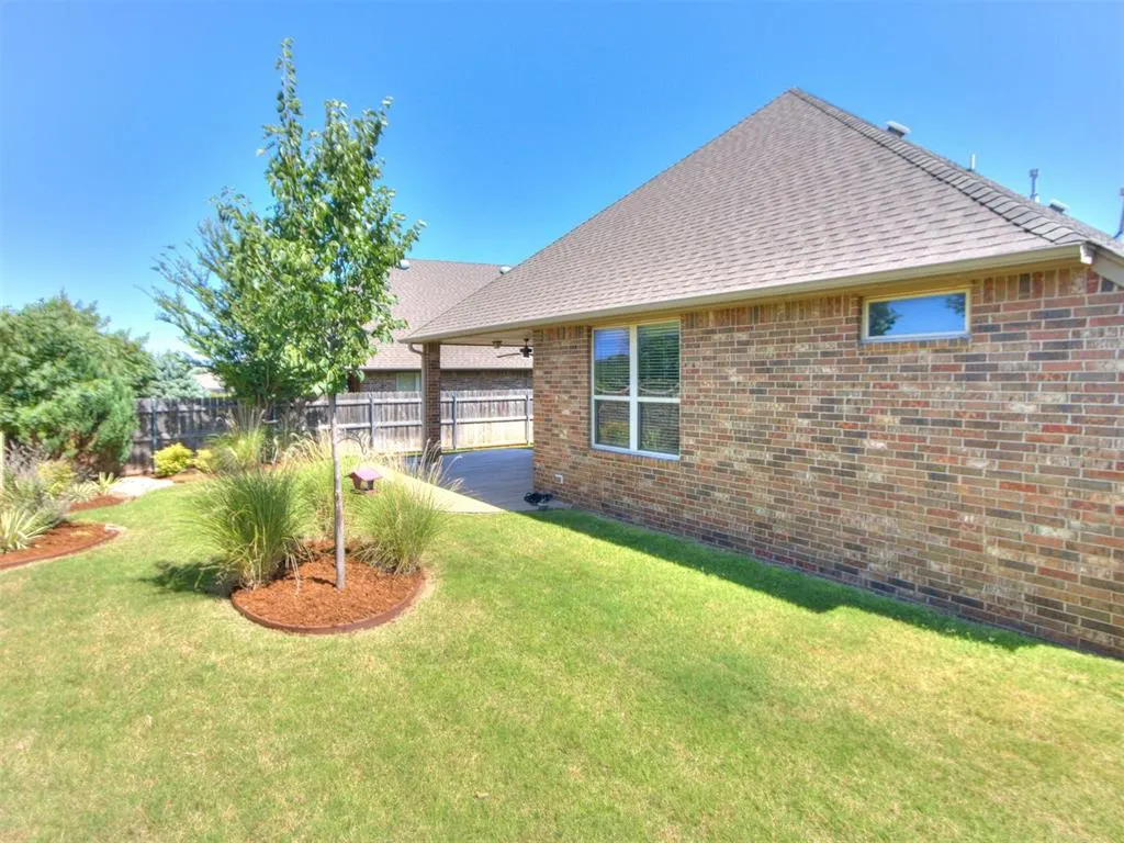 Photo 38 — 11917 Dornick Circle, Oklahoma City, OK 73162