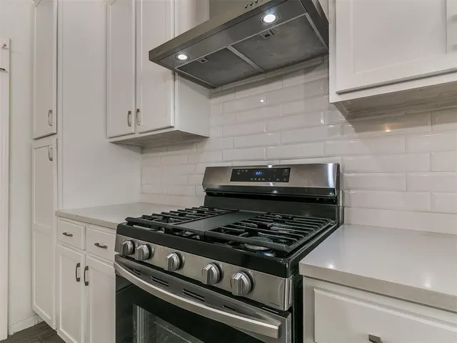 Photo 8 — 4221 NW 60th Place, Oklahoma City, OK 73112