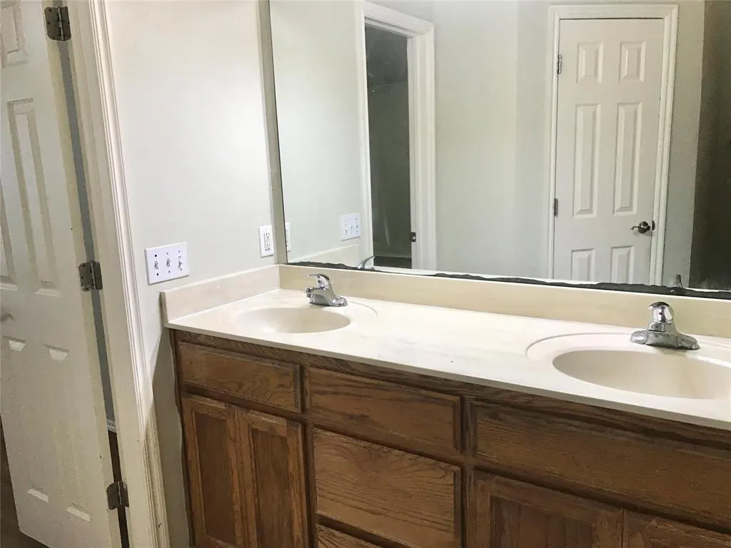 Photo 13 — 11202 University Avenue, Oklahoma City, OK 73114
