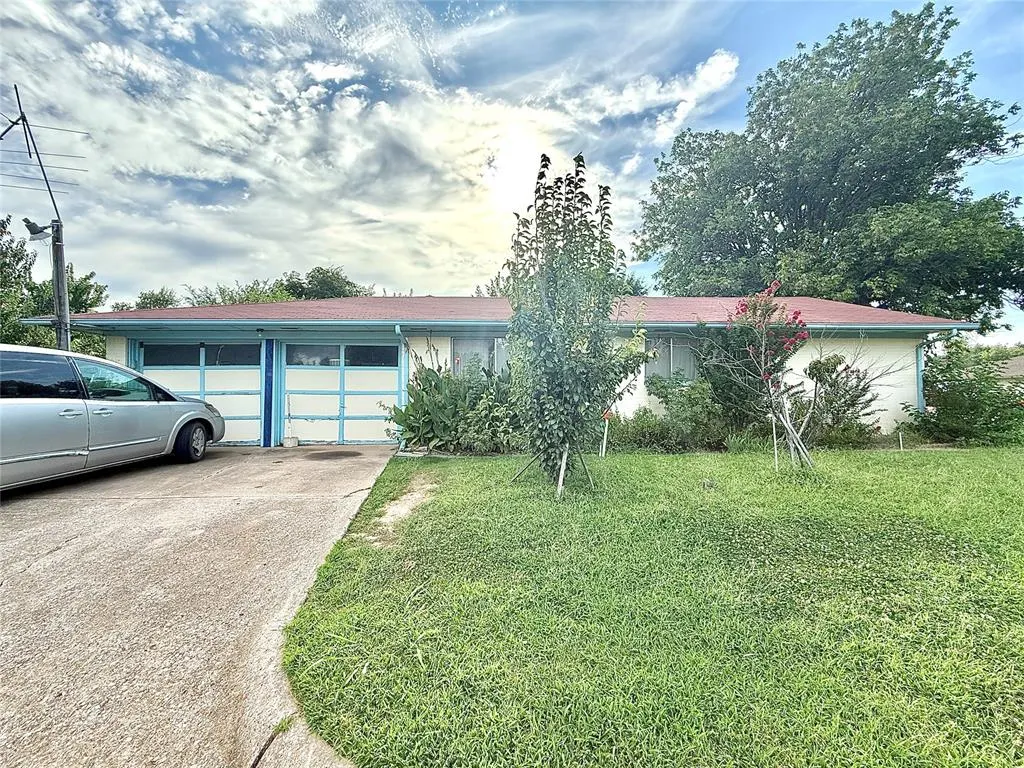 Photo 2 — 7700 NW 31st Street, Bethany, OK 73008