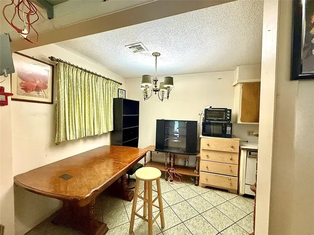 Photo 6 — 7700 NW 31st Street, Bethany, OK 73008