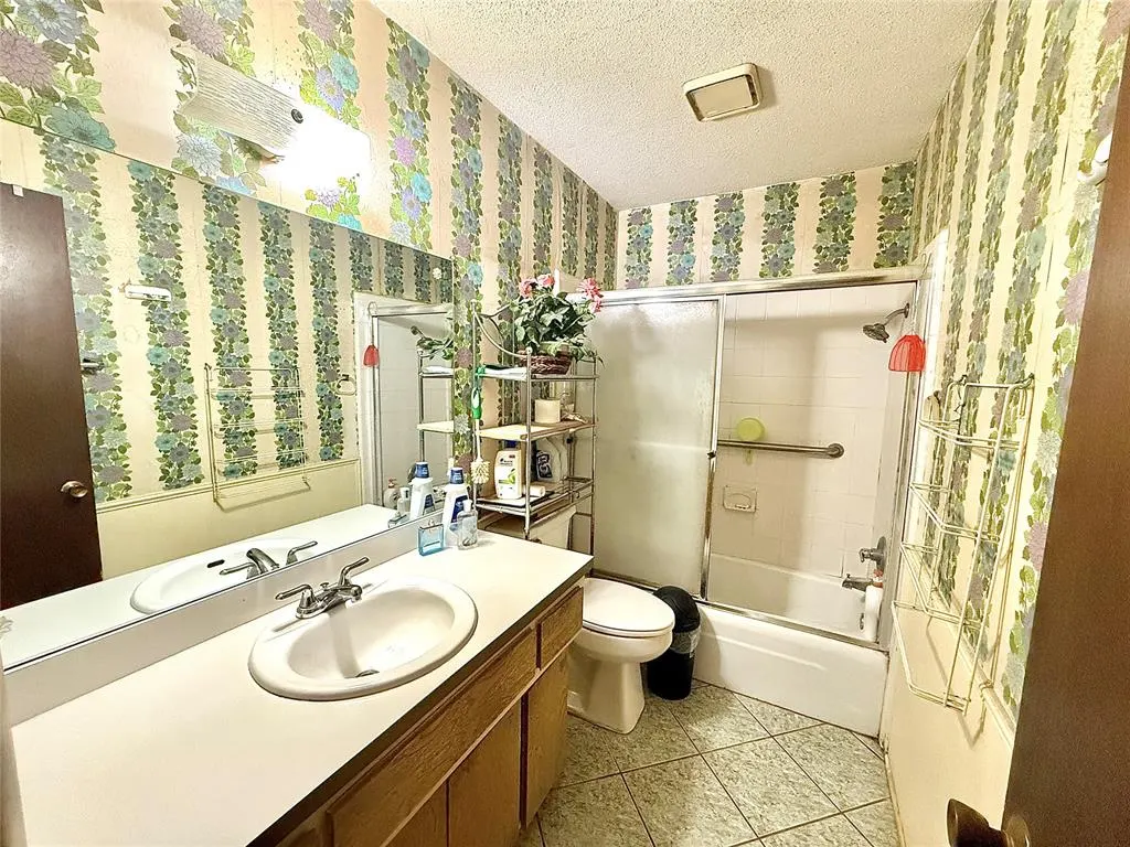 Photo 9 — 7700 NW 31st Street, Bethany, OK 73008