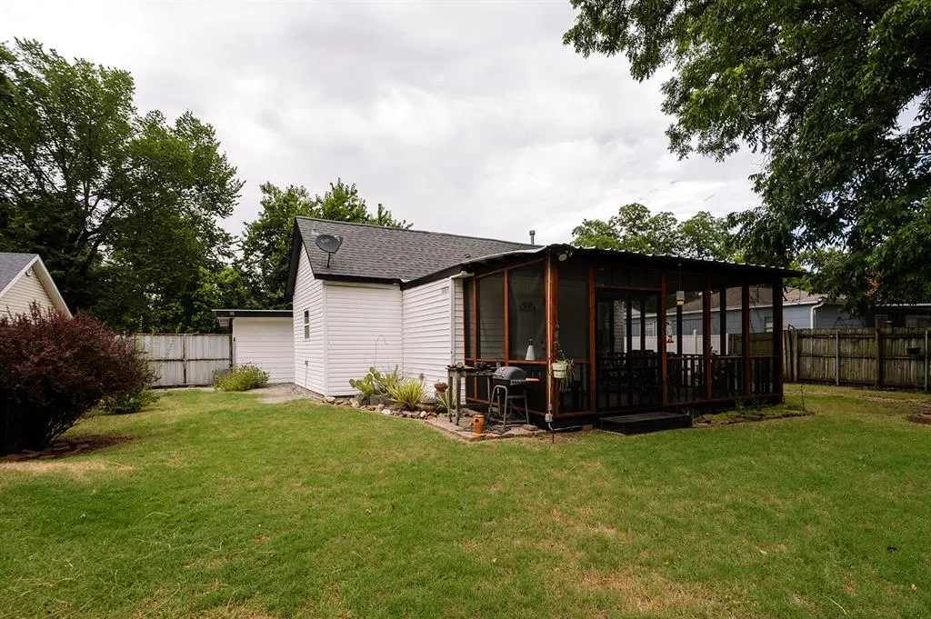 Photo 32 — 801 N Oak Street, Pauls Valley, OK 73075