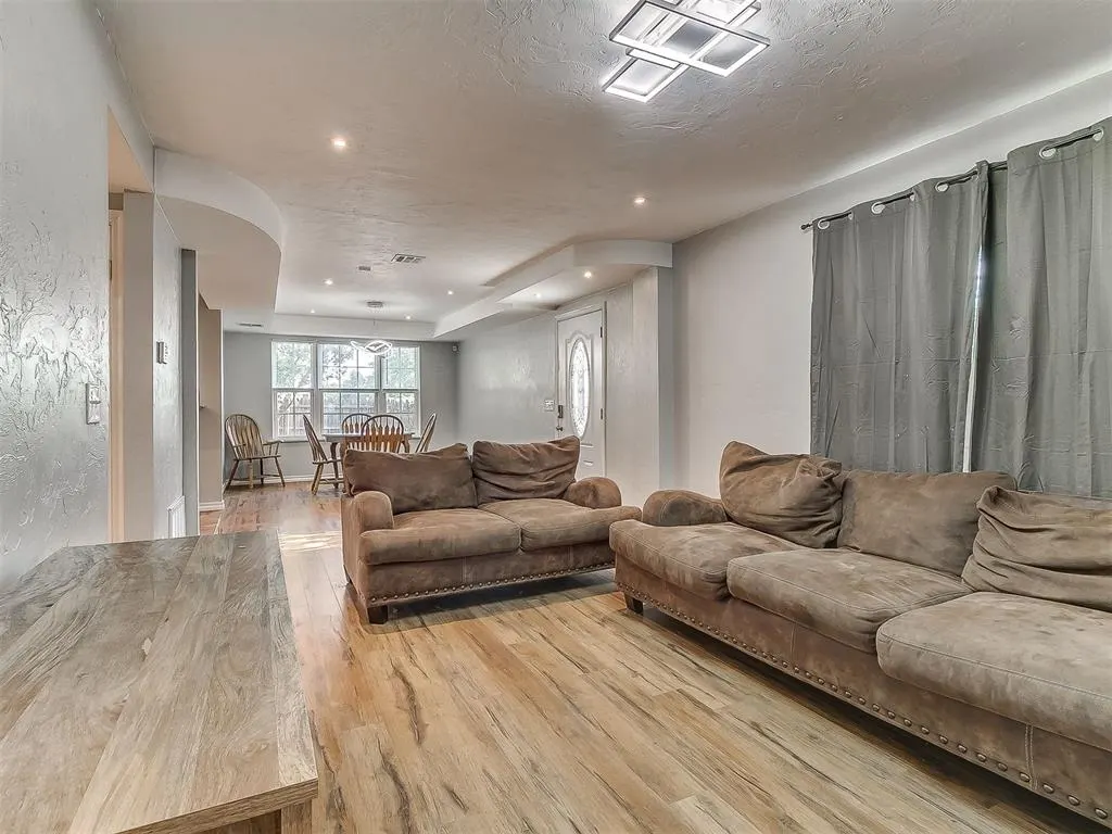 Photo 7 — 1521 N Drexel Boulevard, Oklahoma City, OK 73107