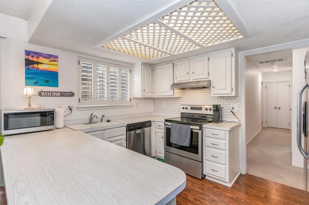 Photo 10 — 12221 Cork Road, Oklahoma City, OK 73162
