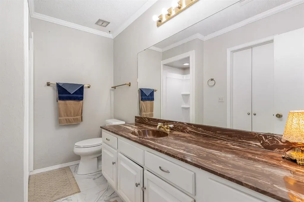 Photo 19 — 12221 Cork Road, Oklahoma City, OK 73162