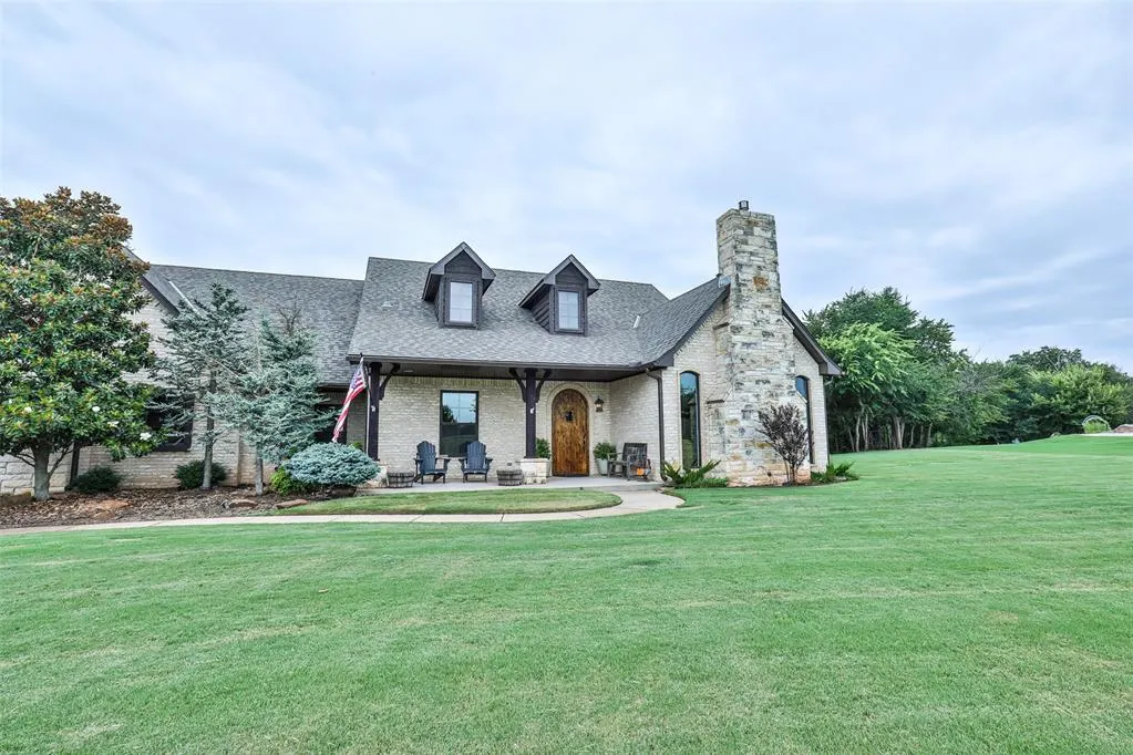 Photo 2 — 5001 SE 154th Court, Oklahoma City, OK 73165