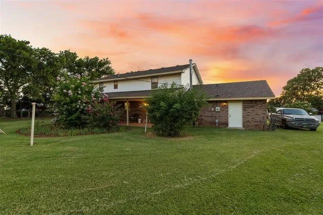 Photo 4 — 318 S Adams Street, Pocasset, OK 73079