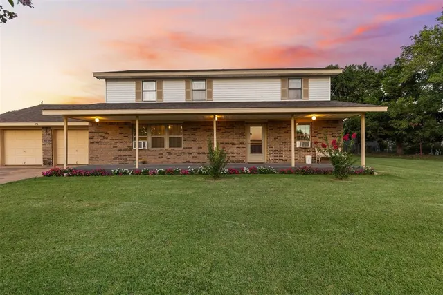 Photo 8 — 318 S Adams Street, Pocasset, OK 73079