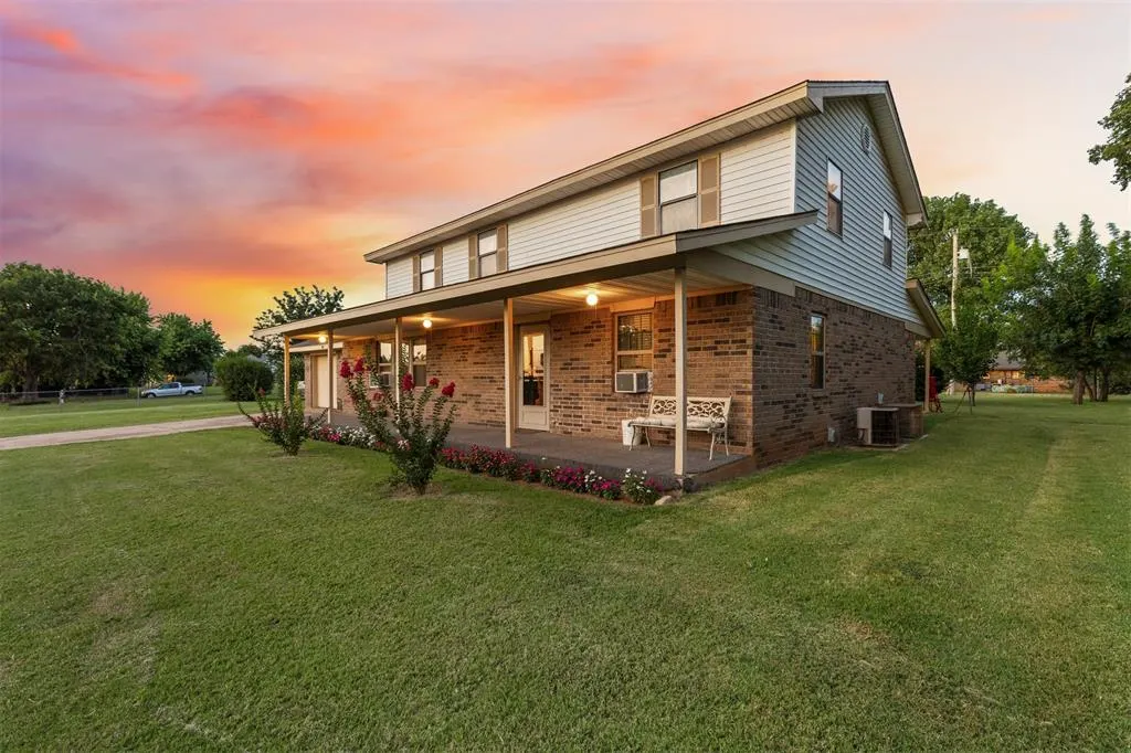 Photo 15 — 318 S Adams Street, Pocasset, OK 73079