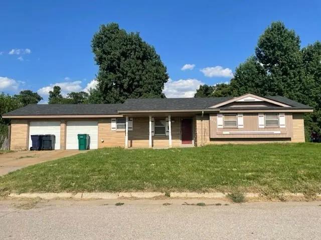 Front exterior — 7821 NW 5th Street, Oklahoma City, OK 73127
