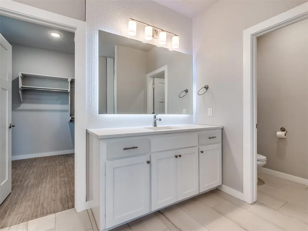 Photo 17 — 2425 RUMBLE Lane, Edmond, OK 73034