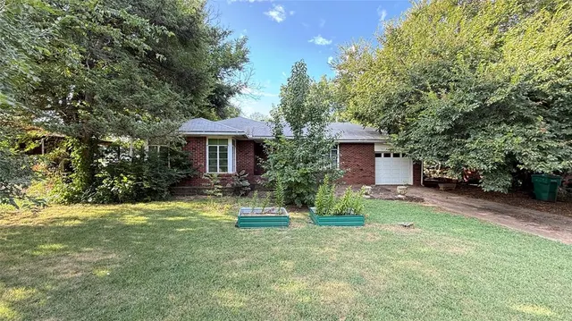 Photo 3 — 8520 NE 28th Street, Spencer, OK 73084