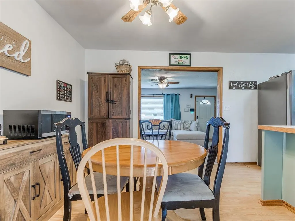 Photo 12 — 707 E Washington Street, Tecumseh, OK 74873