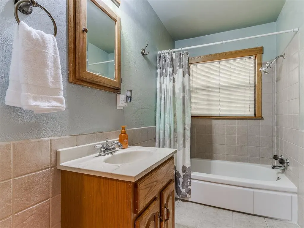 Photo 20 — 707 E Washington Street, Tecumseh, OK 74873