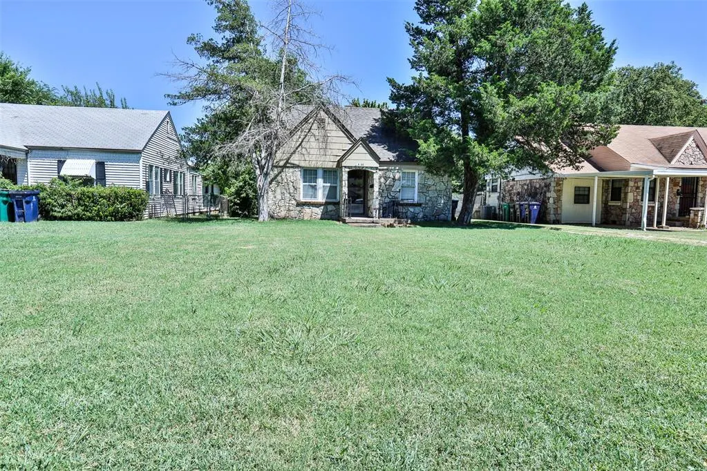Front exterior — 4208 S Harvey Avenue, Oklahoma City, OK 73109