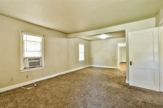 Photo 4 — 4208 S Harvey Avenue, Oklahoma City, OK 73109