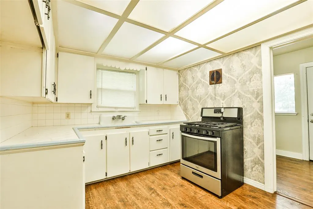 Photo 13 — 4208 S Harvey Avenue, Oklahoma City, OK 73109