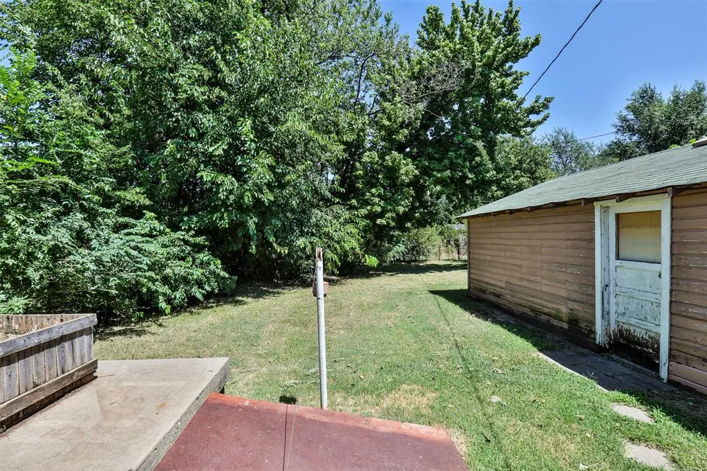 Photo 16 — 4208 S Harvey Avenue, Oklahoma City, OK 73109