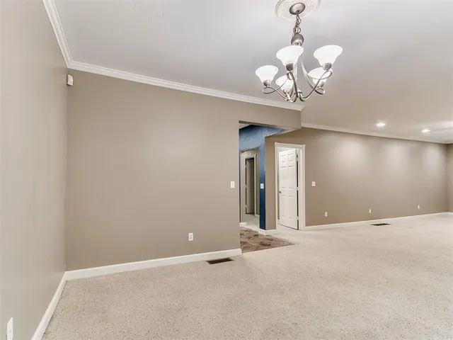 Photo 7 — 4604 N Peniel Avenue, Bethany, OK 73008