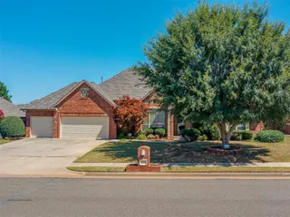 Sold home at 1525 SW 136th Street
