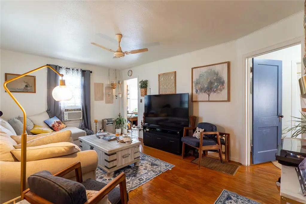 Photo 11 — 527 S 11TH Street, Clinton, OK 73601