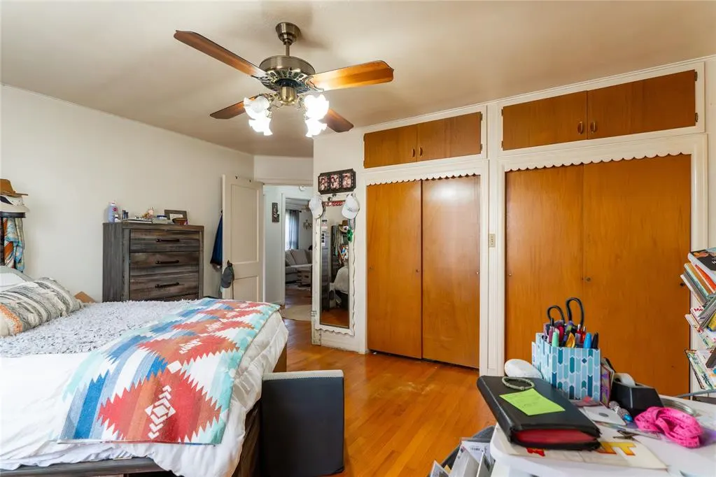 Photo 14 — 527 S 11TH Street, Clinton, OK 73601