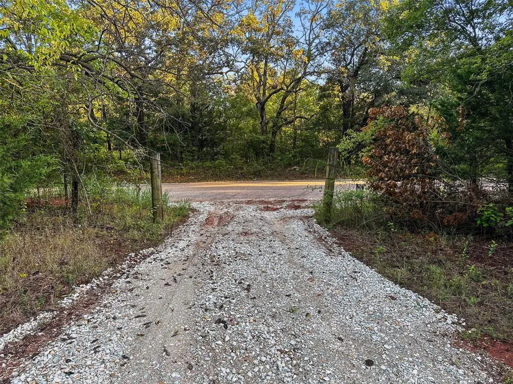 Photo 9 — 000 Anderson Road, Macomb, OK 74852