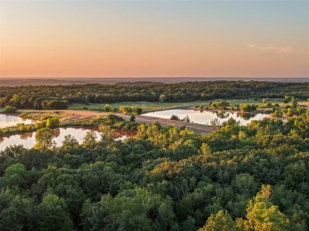 Photo 18 — 000 Tooley Road, Asher, OK 74826