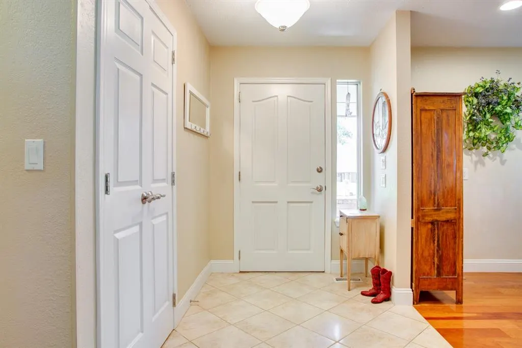 Photo 4 — 3222 Old Mallard Road, Enid, OK 73703