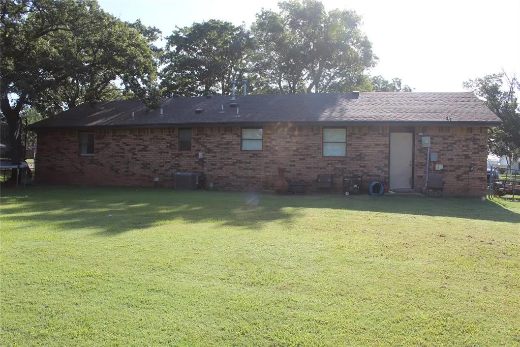 Photo 13 — 1003 N East Avenue, Davenport, OK 74026