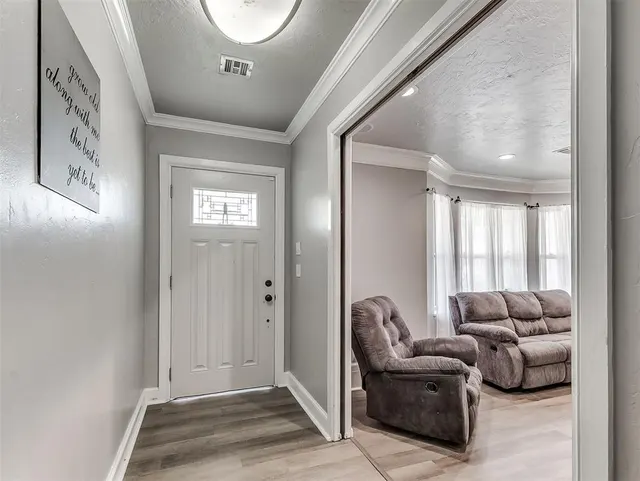 Photo 5 — 2309 S Avery Avenue, Midwest City, OK 73130