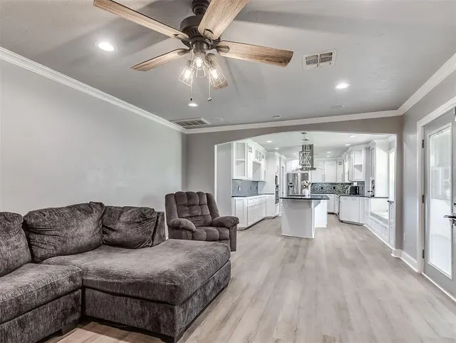 Photo 8 — 2309 S Avery Avenue, Midwest City, OK 73130